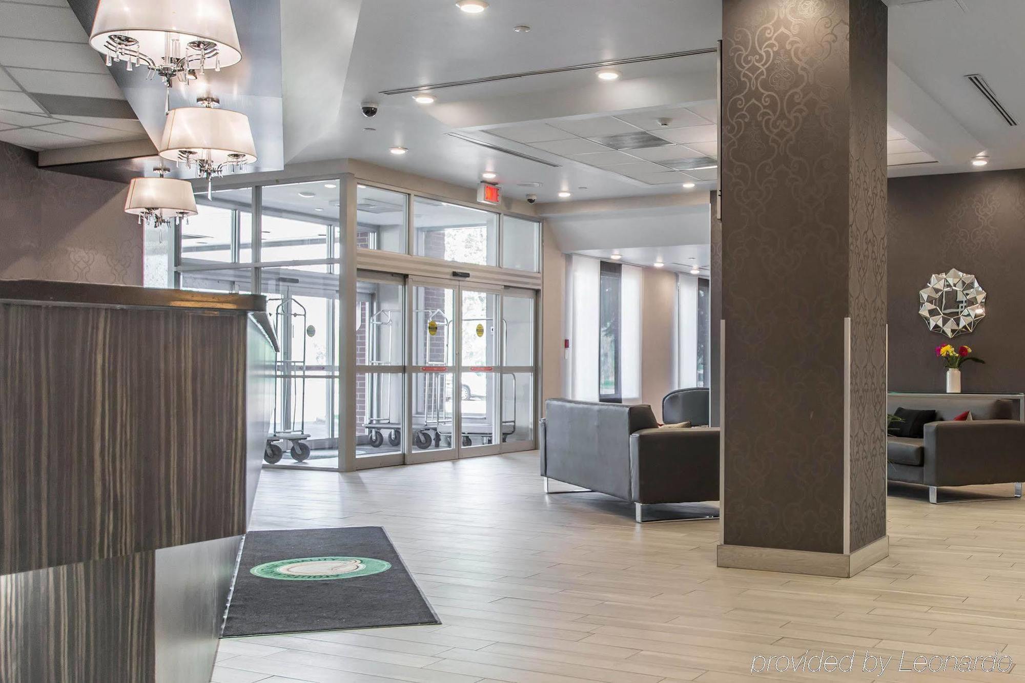 Embassy Suites By Hilton Montreal Airport Pointe-Claire Bagian luar foto